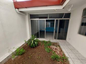 Se vende espaciosa casa con patio en Guadalupe de Goicoechea 26-580 Se vende espaciosa casa con patio en Guadalupe de Goicoechea 26-580