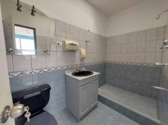 Se vende espaciosa casa con patio en Guadalupe de Goicoechea 26-580 Se vende espaciosa casa con patio en Guadalupe de Goicoechea 26-580