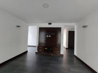 Se vende lujosa casa con amplio lote plano en Ángeles de Heredia 25-1255 Se vende lujosa casa con amplio lote plano en Ángeles de Heredia 25-1255