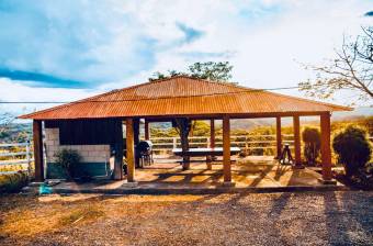 Tourism and Livestock Potencial Farm 