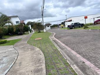 Se vende lote de 515m2 en condominio de Guácima Alajuela 26-565 Se vende lote de 515m2 en condominio de Guácima Alajuela 26-565