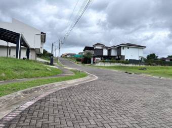 Se vende lote de 515m2 en condominio de Guácima Alajuela 26-565 Se vende lote de 515m2 en condominio de Guácima Alajuela 26-565