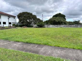 Se vende lote de 517m2 en condominio de Guácima Alajuela 26-567 Se vende lote de 517m2 en condominio de Guácima Alajuela 26-567