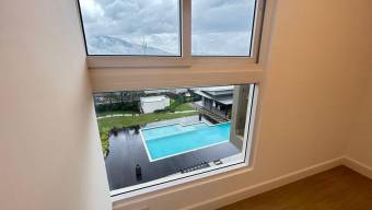 Se alquila moderno apartamento en condominio de San Rafael Alajuela 26-418