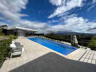 Se alquila espaciosa casa amoblada en San Antonio Alajuela 26-21 Se alquila espaciosa casa amoblada en San Antonio Alajuela 26-21