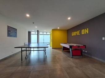 Se alquila moderno apartamento en condominio Altamira de Heredia 26-404