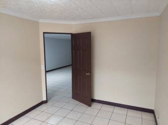 Se alquila espaciosa casa en Jesus de Santa barbara 26-525