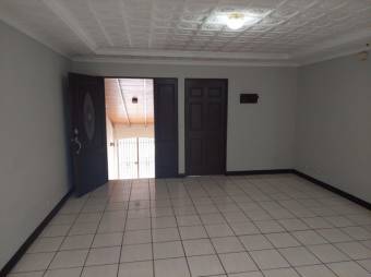 Se alquila espaciosa casa en Jesus de Santa barbara 26-525