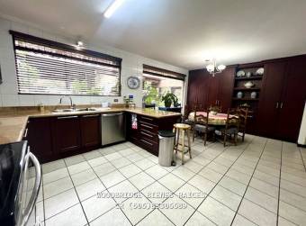 Casa en venta Escazu San Rafael $495.000 /352 mts.,jardin Casa en venta Escazu San Rafael $495.000 /352 mts.,jardin