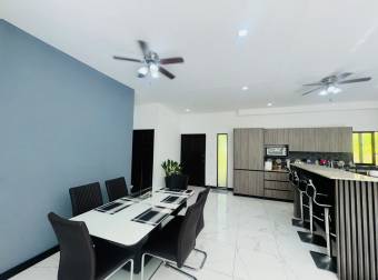 FOR SALE ! Nature Retreat with Pool and Guest Suite 