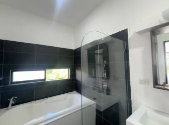 FOR SALE ! Nature Retreat with Pool and Guest Suite 