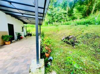 FOR SALE ! Nature Retreat with Pool and Guest Suite 