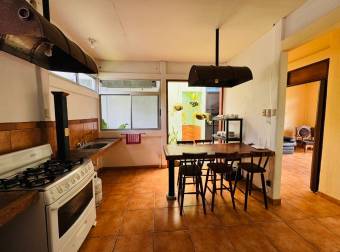 ATENAS LOS ANGELES RENTO CASA $1.000 ATENAS LOS ANGELES RENTO CASA $1.000