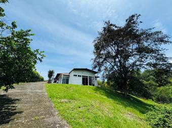 ATENAS LOS ANGELES RENTO CASA $1.000 ATENAS LOS ANGELES RENTO CASA $1.000