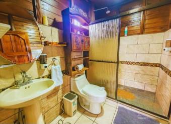 VENTA DE CASA AMUEBLADA, CON PISCINA, ALAJUELA, SAN CARLOS, LA FORTUNA 9508745