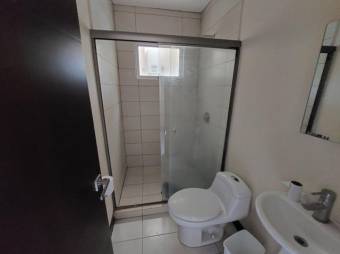Se alquila moderna casa con patio en condominio San Rafael Alajuela 26-50 Se alquila moderna casa con patio en condominio San Rafael Alajuela 26-50