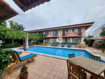 Se alquila apartamento amoblado en La Sabana 26-506