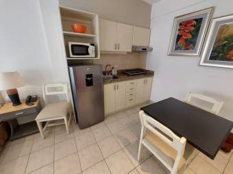 Se alquila apartamento amoblado en La Sabana 26-506