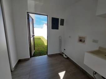 Se vende moderna casa con patio en condominio de San Antonio Belén 26-619 Se vende moderna casa con patio en condominio de San Antonio Belén 26-619