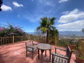 Se alquila apartamento en San Antonio de Escazú 26-362