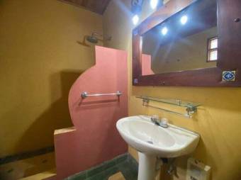 Se alquila apartamento amoblado en San Antonio Escazú 26-453