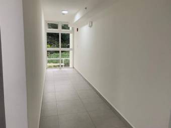 Se alquila apartamento a estrenar en condominio de Uruca San José 26-556