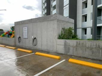 Se alquila apartamento a estrenar en condominio de Uruca San José 26-556