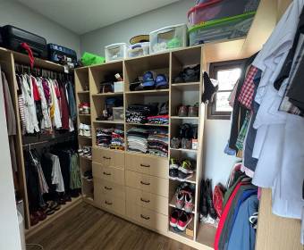 Spanish-style house for sale in a condominium located in Brasil de Mora.