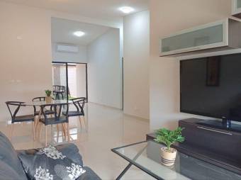 Se alquila espaciosa casa en condominio de Lindora 26-429 Se alquila espaciosa casa en condominio de Lindora 26-429