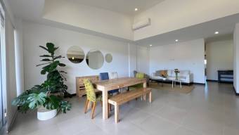 Se alquila moderno Penthouse amoblado en San Rafael Escazú 26-215