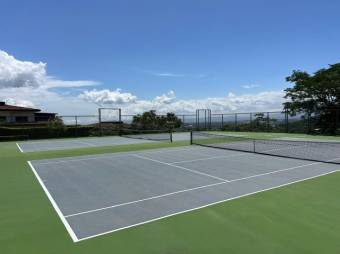 Se alquila moderna casa en Lomas del Valle, Santa Ana 26-203