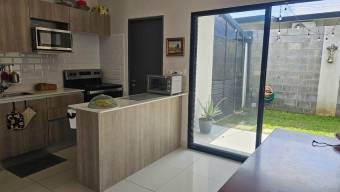 Se vende espaciosa casa en condominio de Lindora 25-587 Se vende espaciosa casa en condominio de Lindora 25-587