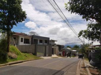 Se vende lote de 332m2 en San Antonio Escazú 25-1717