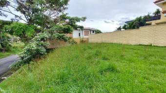 Se vende amplio lote de 500m2 en San Rafael Escazú 25-909