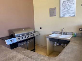 Se vende amplio lote de 747m2 en condominio de Brasil Santa Ana 25-95