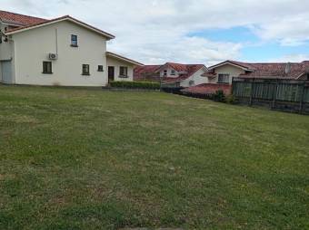 Se vende lote de 458m2 en Piedades de Santa Ana 25-1268 Se vende lote de 458m2 en Piedades de Santa Ana 25-1268