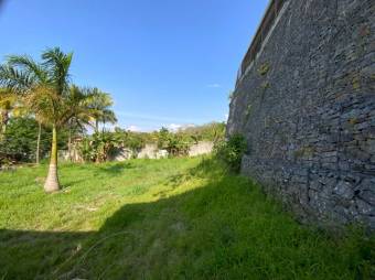 Se vende lote de 1,162m2 en Rio Oro Santa Ana 25-1331