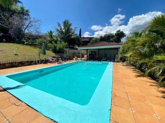 Se vende finca de 5,965m2 en Alto de las Palomas de Santa Ana 25-1836