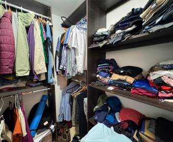 Corner townhouse for sale in Santa Ana Hills Condominium