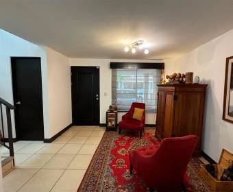 Corner townhouse for sale in Santa Ana Hills Condominium