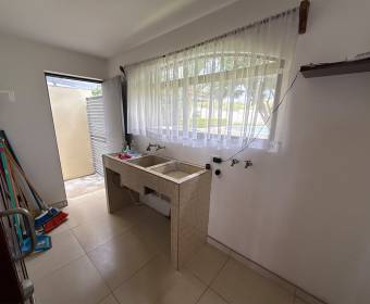 House for sale in a condominium located in El Coco, Alajuela House for sale in a condominium located in El Coco, Alajuela