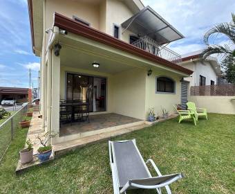 House for sale in a condominium located in El Coco, Alajuela House for sale in a condominium located in El Coco, Alajuela