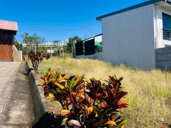 Se vende lote de 356m2 en Concepción de Heredia 25-944 Se vende lote de 356m2 en Concepción de Heredia 25-944