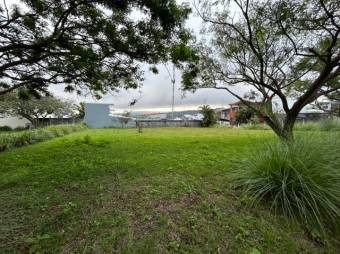 Se vende lote de 385m2 en Puente Sala de Barva 24-818