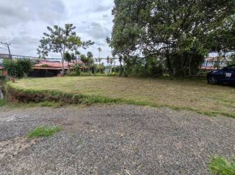 Se vende lote de 414m2 en Santa Barbara de Heredia 25-250