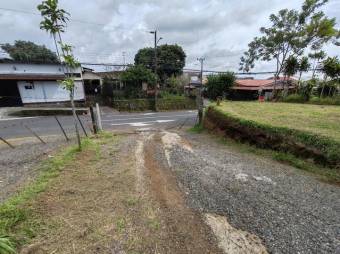 Se vende lote de 414m2 en Santa Barbara de Heredia 25-250