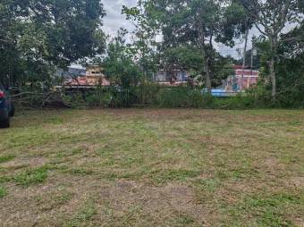 Se vende lote de 414m2 en Santa Barbara de Heredia 25-250