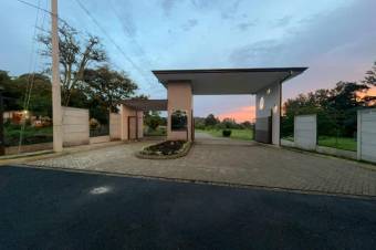 Se vende amplio lote de 1,000m2 en Jesús de Santa Barbara 24-1394 Se vende amplio lote de 1,000m2 en Jesús de Santa Barbara 24-1394