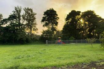 Se vende amplio lote de 1,000m2 en Jesús de Santa Barbara 24-1394