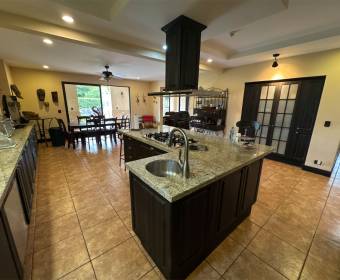 3-story house for sale in Ciudad Hacienda Los Reyes